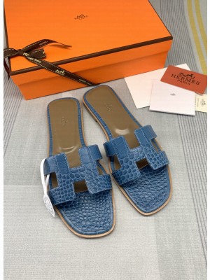 Hermes Oran Crocodile Embossed Leather Flat Slide Sandals 131 2022 Collection