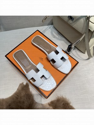 Hermes Oran Flat slippers with Stone pattern White 079 2021 Collection