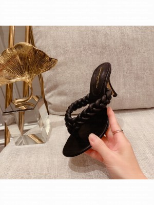 Gianvito Rossi TROPEA Heel 7.5cm thong-sandal in Black leather 2021 Collection