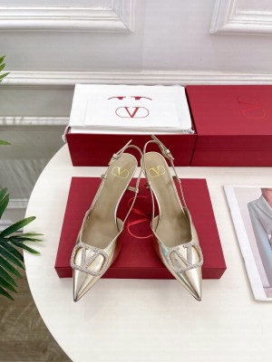 Valentino Garavani Slingback Pump in Gold Calfskin leather with VLogo Signature embellishment 80mm 2025
