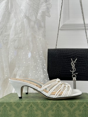 GUCCI WOMEN'S CRYSTAL INTERLOCKING G LAMBSKIN SANDAL WHITE