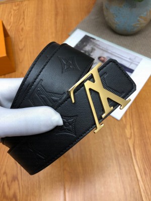 Louis Vuitton Monogram Calfskin Belt 40mm with LV Buckle Black/Gold Collection