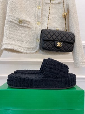 Bottega Veneta Unisex Resort Sponge Towel Slides Sandals 2022 Collection,Black