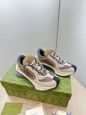 Gucci Unisex Run Sneaker 012