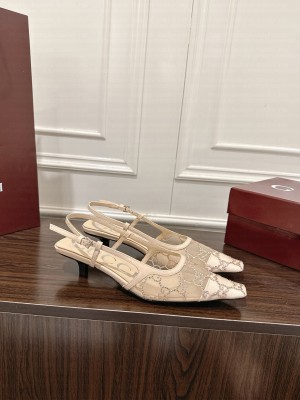 Women's GG crystal slingback pump