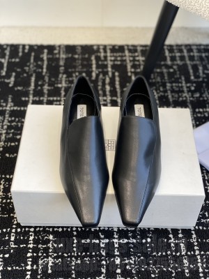TOTEME Leather kitten loafers black