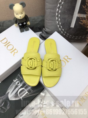 Christian Dior 30 MONTAIGNE SLIDE Yellow Calfskin Flat Sandal 2021 Collection