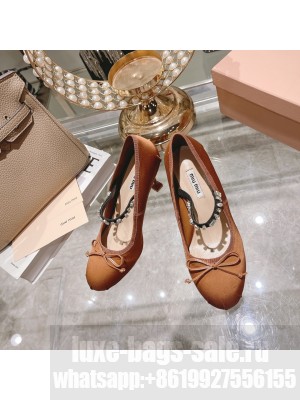 Miu Miu Satin 85 mm varnished heel elasticized knit strap Pumps 08