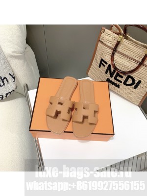 Hermes Oran Flat slippers in Box calfskin 051 2021 Collection