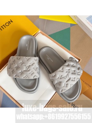 Louis Vuitton Unisex Pool pillow comfort mule 07