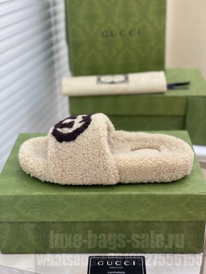 Gucci Women's slipper with Interlocking G Brown 2021 Collection