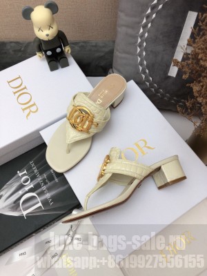 Christian Dior 30 MONTAIGNE 4CM Flip-Flop Beige Calfskin sandals 2021 Collection