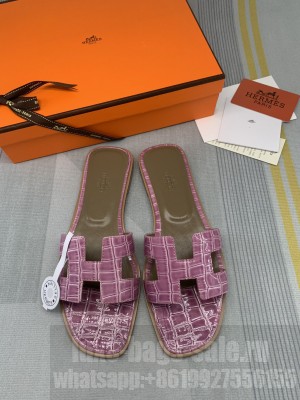 Hermes Oran Stone Embossed Leather Flat Slide Sandals 094 2022 Collection