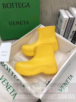 Bottega Veneta PUDDLE Biodegradable rubber Yellow ankle boots 2021 Collection