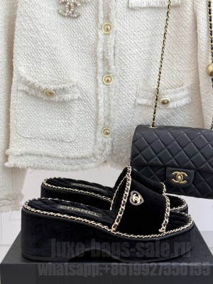 Chanel platform double C with chain slippers black velvet 2025