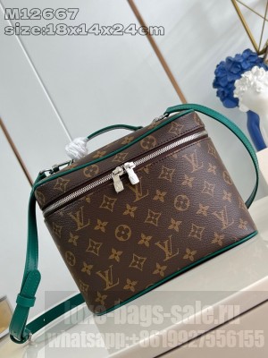 Louis Vuitton Vanity Chain Pouch M12668 green