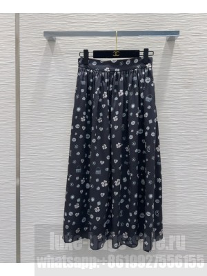 Chanel Women's Floral Skirt Black