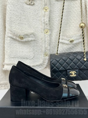Chanel Women's 6cm Suede/Patent Leather Pumps Black