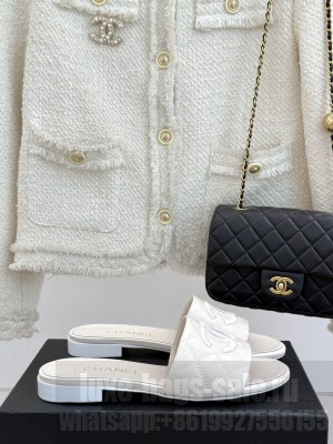 Chanel Quilted Velvet CC Logo Slide Flat White 2025