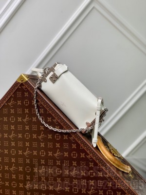 Louis Vuitton Slim Trunk M25445 white