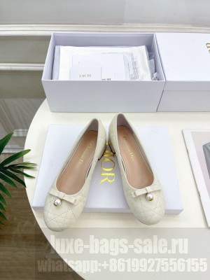 Christian Dior Quilted Cannage Cream Calfskin Pumps
