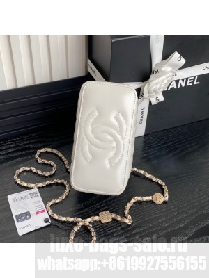 Chanel CLUTCH WITH CHAIN AP4301 white
