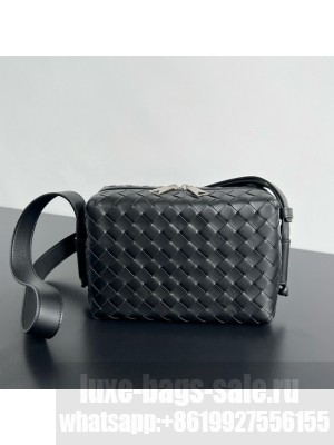 Bottega Veneta Concert Pouch 794258 black