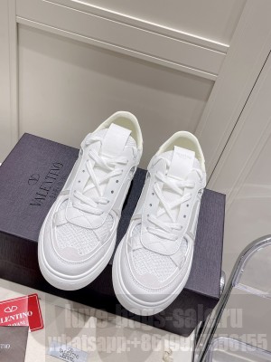 VALENTINO VL7N LOW-TOP SNEAKERS IN CALFSKIN AND MESH FABRIC WITH BANDS SNEAKERS 2022 COLLECITON 09