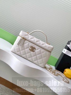 Chanel CLUTCH WITH CHAIN AP4531 white