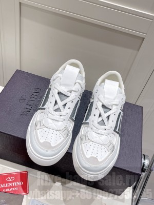 VALENTINO VL7N LOW-TOP SNEAKERS IN CALFSKIN AND MESH FABRIC WITH BANDS SNEAKERS 2022 COLLECITON 024