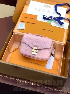 Louis Vuitton mini Pochette Metis East West M81390 Opal Pink