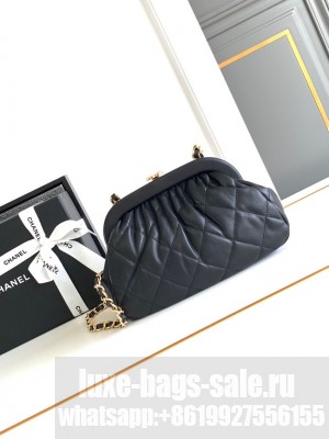 Chanel 24A CLUTCH WITH CHAIN AP1940 black