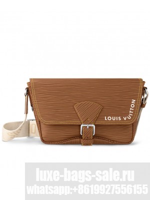 Louis Vuitton Montsouris Messenger M23097 Coffee
