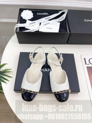 Chanel Quilted Lambskin with Chain Flat Sandals white 2025