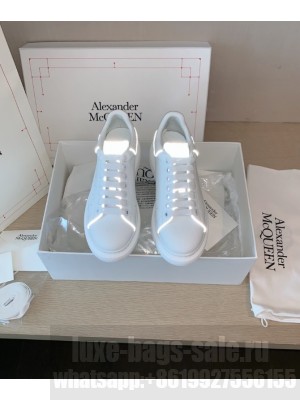Alexander McQueen Oversized sneaker 09