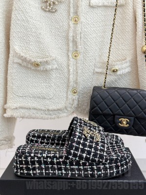 Chanel knit mules with CC logo black 2025