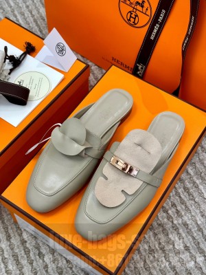 Hermes Women's OZ Mule 06