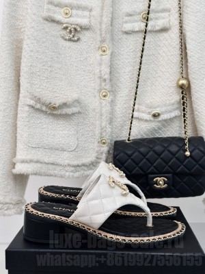 Chanel Quilted Lambskin Chain 2cm/4cm Slide Thong Sandals White
