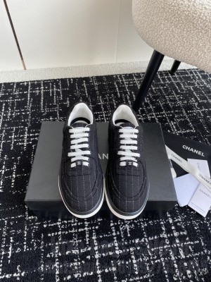 Chanel Wool & Mixed Fibers Navy Blue & White G46011 Sneakers