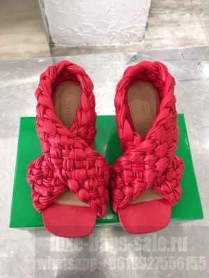 Botteg Veneta Oversized criss-cross straps Squared toe with rounded edges Slide-on Sandals 2020 Fall Red
