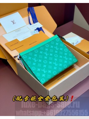 Louis Vuitton Pochette Voyage MM M83099 green