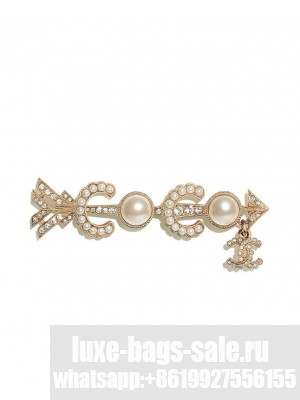 Chanel Brooch Golden