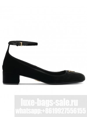 Prada Women's Velvet pumps 1I358N Black