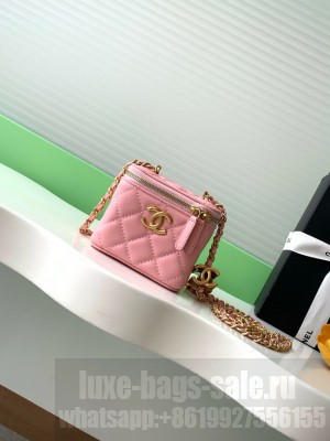 CHANEL Lambskin Small Vanity with Chain AP3941 pink