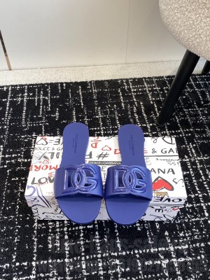 Dolce & Gabbana Rubber beachwear sliders 2024 01
