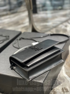 SAINT LAUREN SUNSET CHAIN WALLET IN SMOOTH LEATHER A533026 black