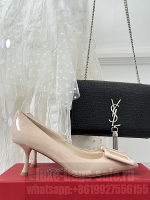 Roger Vivier buckle 7cm patent leather pump beige