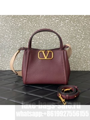VALENTINO Alltime medium grain calfskin bag B0Q18 Wine