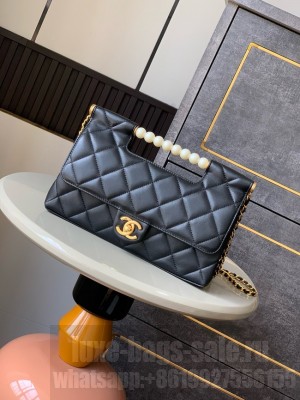 Chanel SMALL TOTE AS5390 black