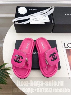 Chanel Canvas Pillow Slides Sandal with Zip Pouch Rose 2025